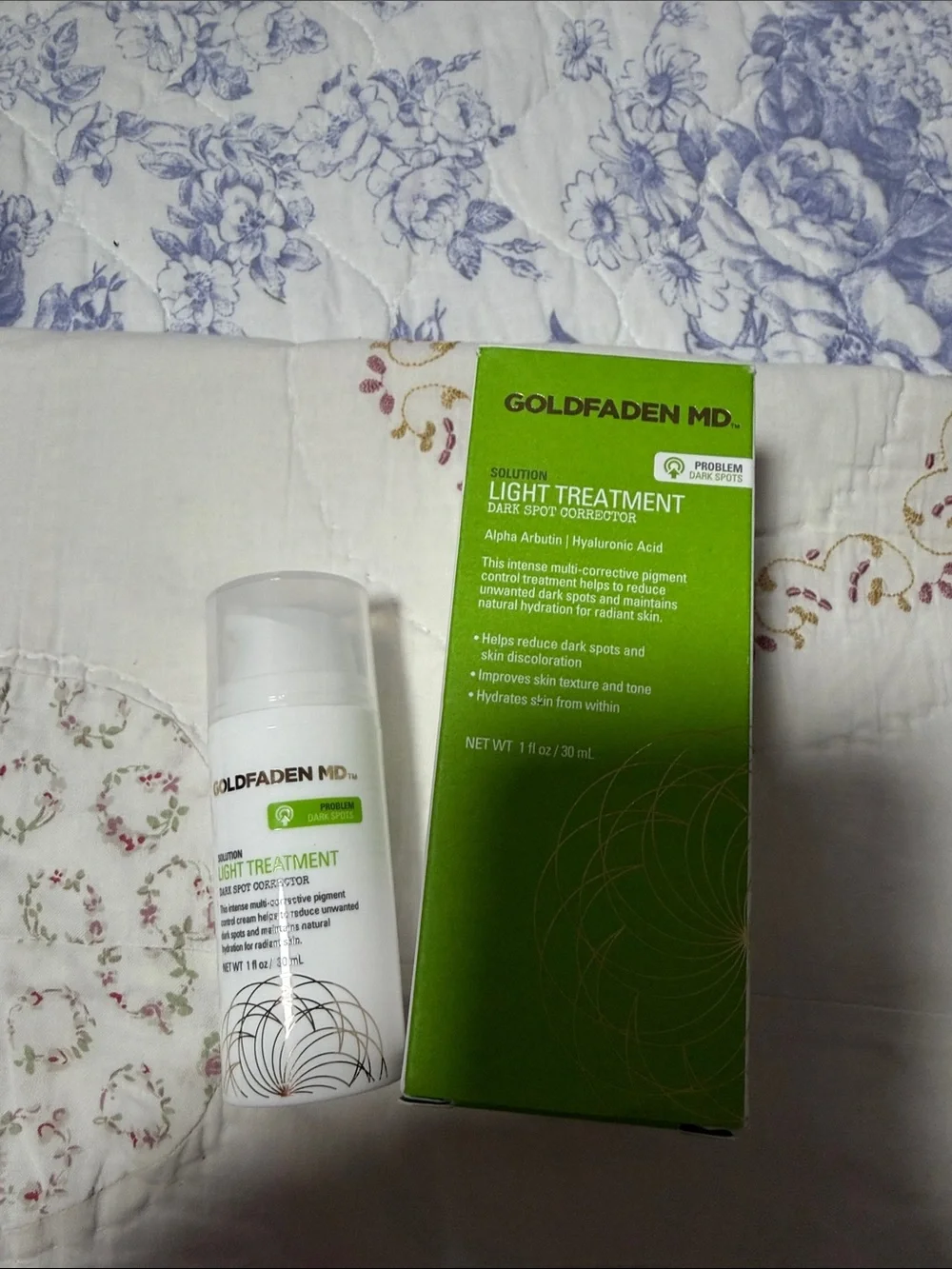 GOLDFADEN MD Light Treatment Dark Spot Corrector - Green/White